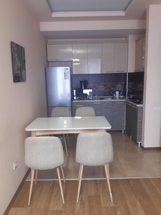Batumi Apartment In Front Of Sheraton Exterior photo