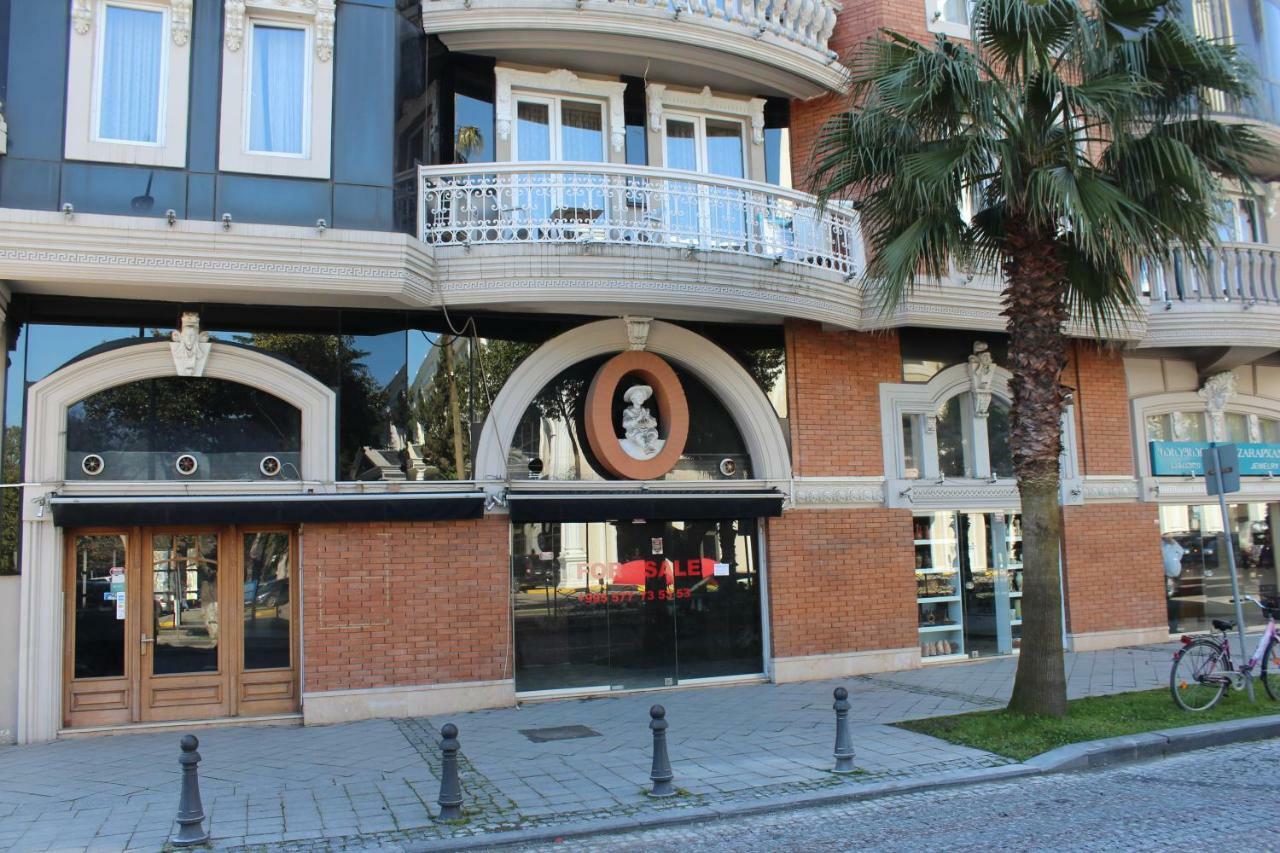 Batumi Apartment In Front Of Sheraton Exterior photo