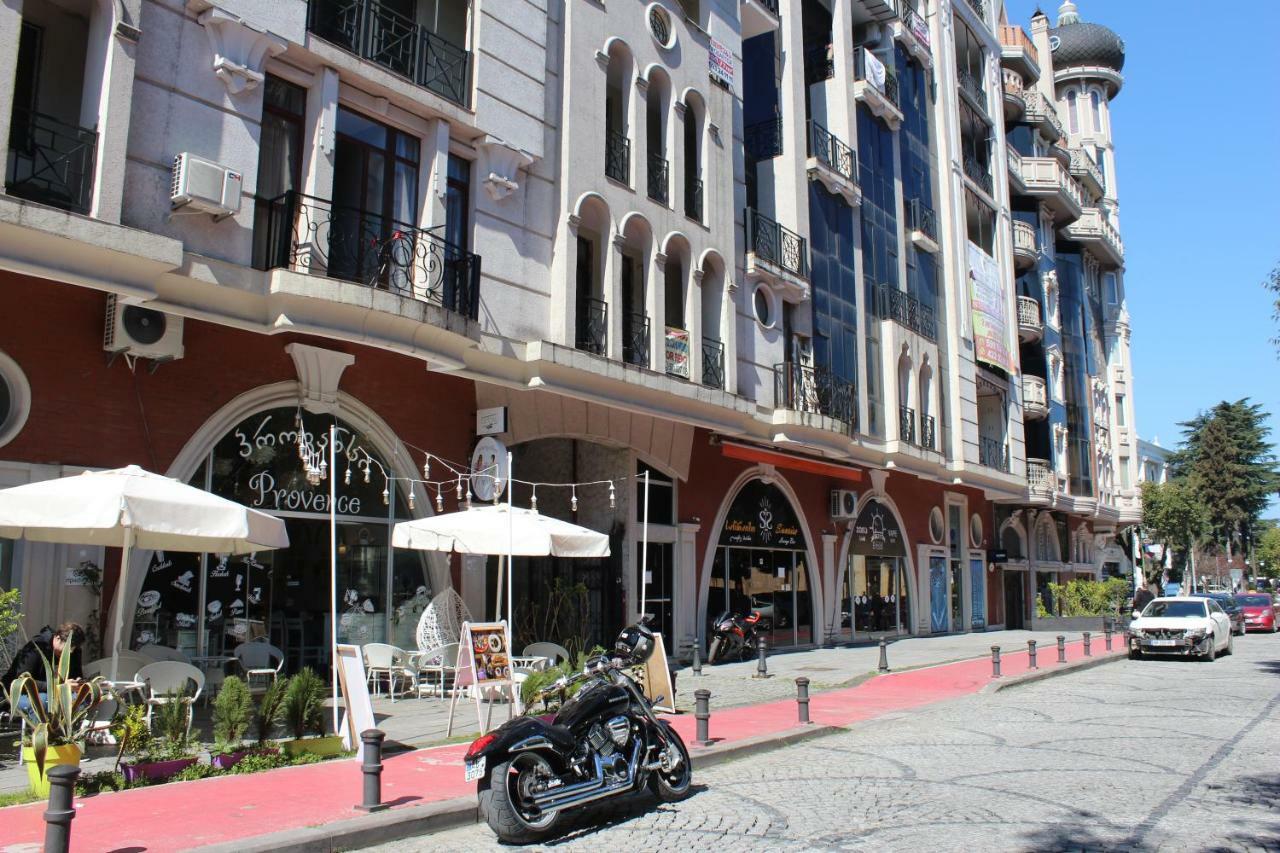 Batumi Apartment In Front Of Sheraton Exterior photo