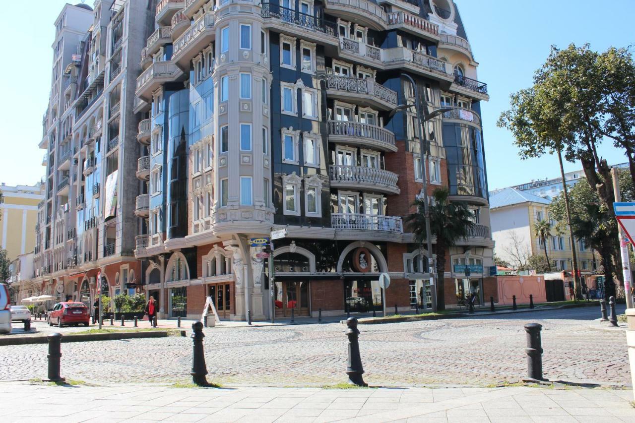 Batumi Apartment In Front Of Sheraton Exterior photo